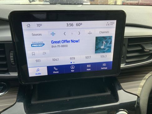 Used 2022 Ford Explorer Limited image 40