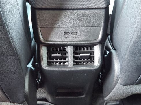 Used 2025 Chevrolet Equinox RS w/ Safety and Technology Package FWD image 31