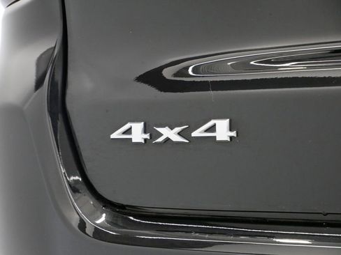 Certified 2024 Jeep Compass Limited image 23