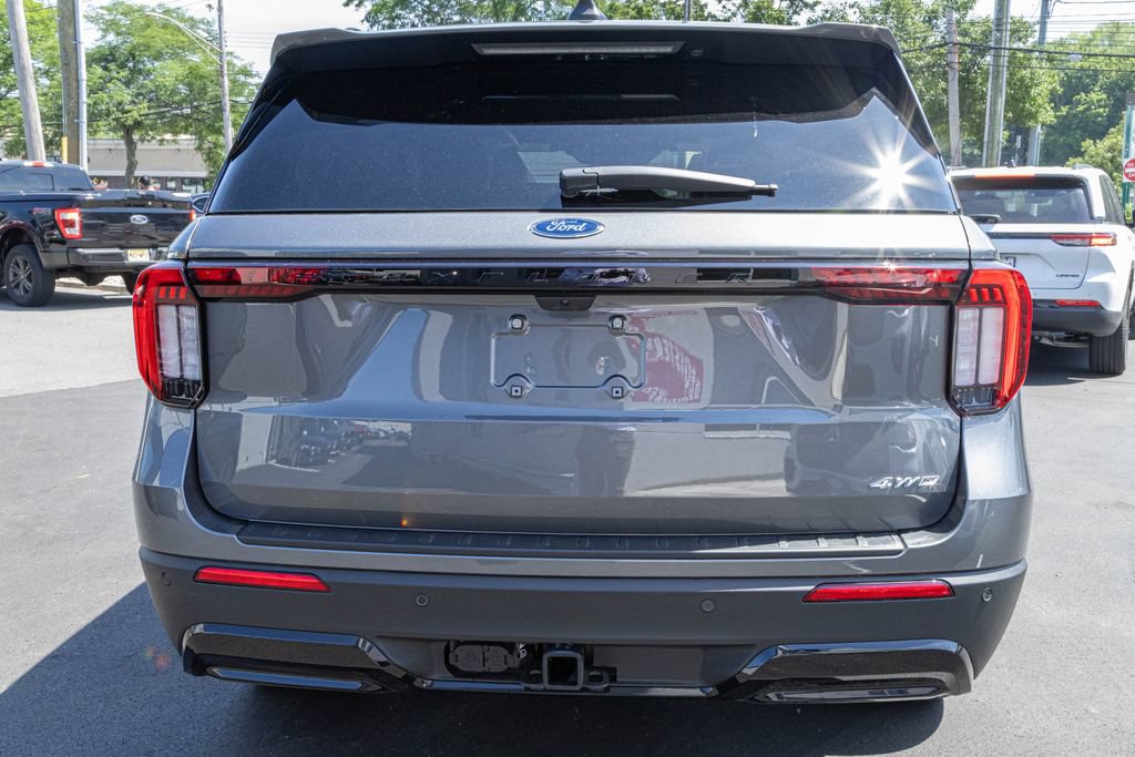 Used 2026 Ford Explorer ST-Line AWD/4WD image 5