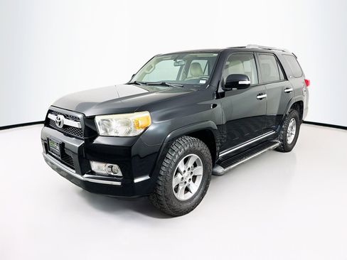 Used 2011 Toyota 4Runner SR5 image 3