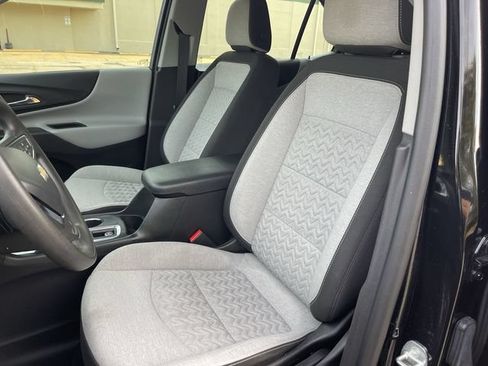 Used 2024 Chevrolet Equinox LS w/ Midnight Edition FWD image 11