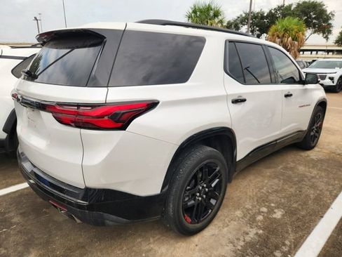 Used 2023 Chevrolet Traverse Premier w/ Redline Edition FWD image 5