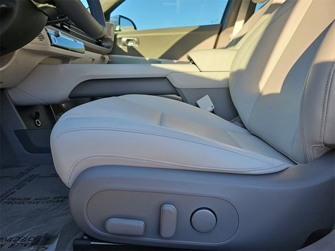 New 2025 Hyundai Ioniq 6 SEL image 28
