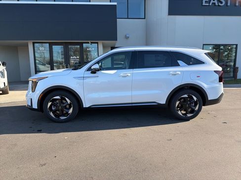 New 2026 Kia Sorento EX AWD/4WD image 2