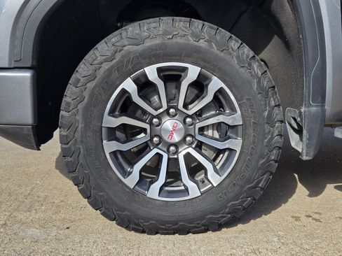 Used 2021 GMC Sierra 1500 AT4 w/ AT4 Premium Package image 7