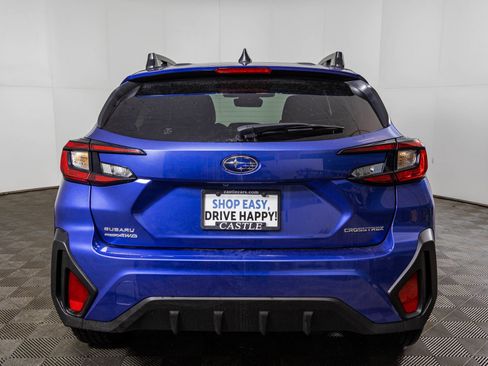 Used 2025 Subaru Crosstrek 2.0i Premium image 16
