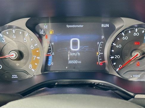 Used 2025 Jeep Compass Latitude AWD/4WD image 12