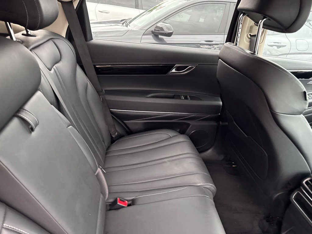 Used 2026 Genesis GV80 2.5T AWD/4WD image 13