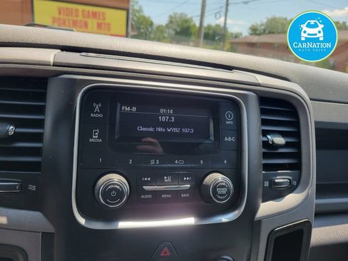 Used 2016 RAM 2500 Tradesman w/ Chrome Appearance Group AWD/4WD image 19