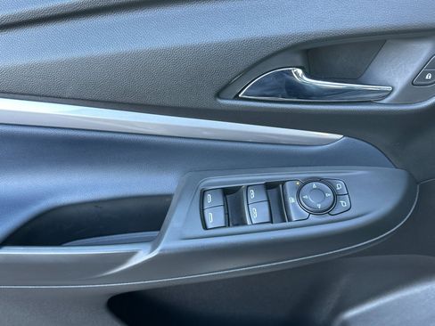 Used 2022 Chevrolet Bolt EUV Premier w/ Sun & Sound Package image 11