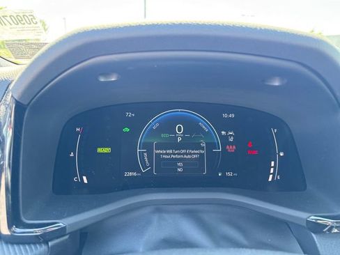 Used 2025 Toyota Camry SE w/ Convenience Package FWD image 18