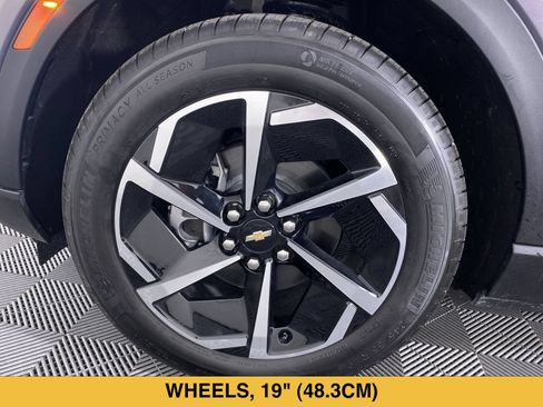 Certified 2026 Chevrolet Equinox EV LT w/ Comfort Package FWD image 14
