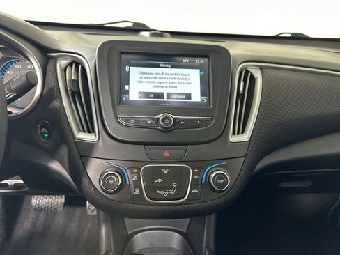 Used 2017 Chevrolet Malibu LS image 21