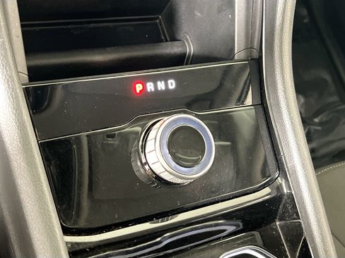 Used 2023 Jeep Grand Cherokee Laredo AWD/4WD image 16