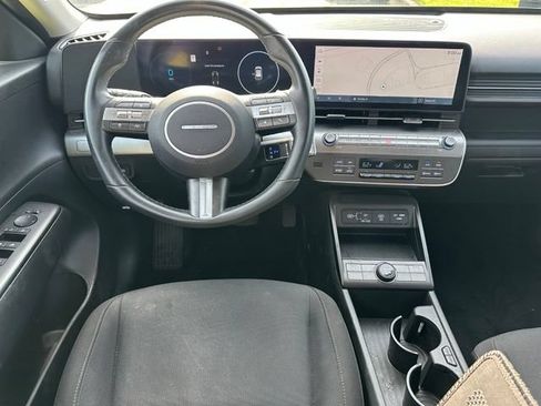 Used 2024 Hyundai Kona SEL FWD image 11