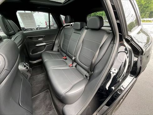 Used 2026 Mercedes-Benz GLC 300 4MATIC image 24