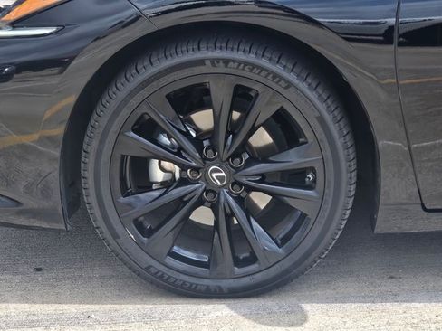 Used 2024 Lexus ES 350 F Sport w/ Accessory Package (Z2) FWD image 14