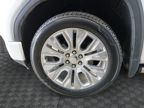 Used 2022 GMC Sierra 1500 Denali w/ Denali Reserve Package image 23