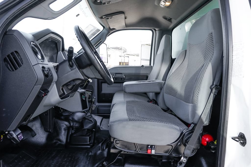 Used 2016 Ford F650 2WD Regular Cab Super Duty image 27
