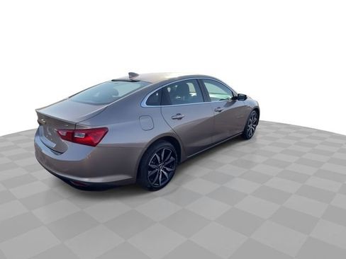 Certified 2018 Chevrolet Malibu LT image 8