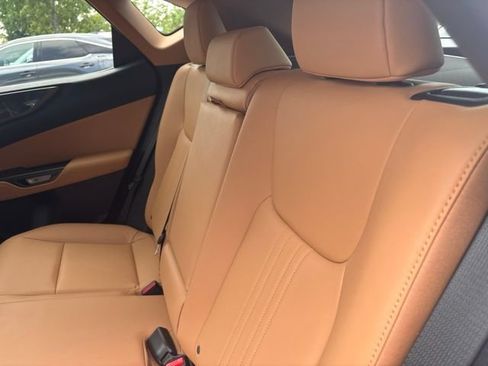 Used 2025 Lexus NX 250 FWD w/ Towing Package (2000 Lbs) image 4