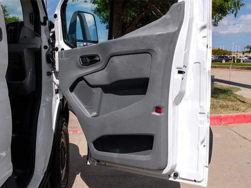 Used 2018 Ford Transit 250 148 Low Roof image 41