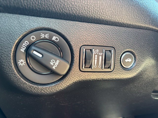 Used 2021 Dodge Challenger R/T Scat Pack RWD image 14