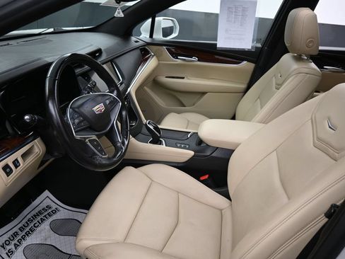 Used 2018 Cadillac XT5 Premium Luxury AWD/4WD image 26