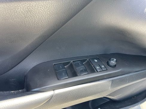 Used 2023 Toyota Camry LE w/ Protection Package (Q2) (TMS) FWD image 5