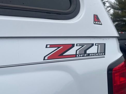 Used 2018 Chevrolet Silverado 1500 LT w/ All Star Edition image 14