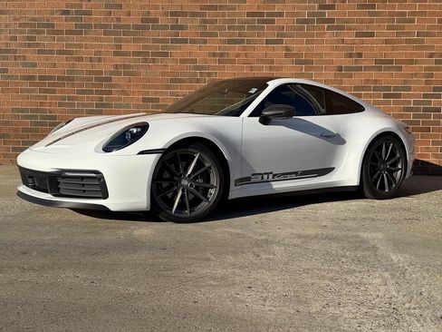 Certified 2024 Porsche 911 Carrera T image 1