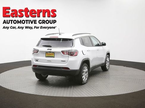 Used 2022 Jeep Compass Latitude AWD/4WD image 37