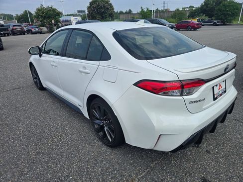 Used 2023 Toyota Corolla SE w/ Carpet Mat Package (TMS) AWD/4WD image 7