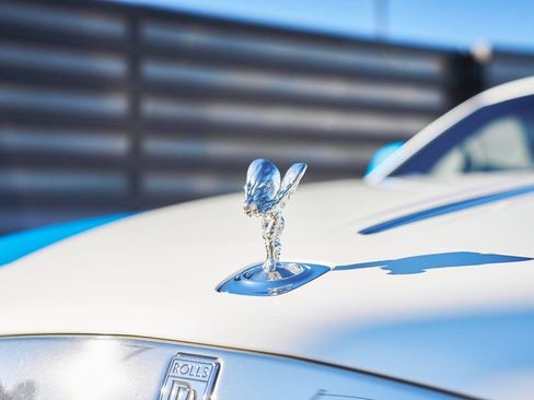 Used 2020 Rolls-Royce Wraith RWD image 8