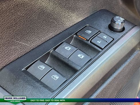 Used 2021 Toyota Tacoma TRD Off-Road image 12