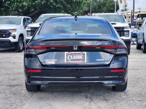Used 2025 Honda Accord EX-L image 6