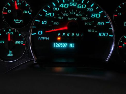 Used 2013 Chevrolet Express 2500 w/ Cold Climate Package image 22