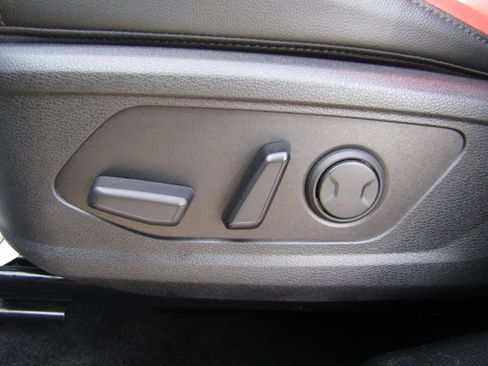 Used 2023 Kia Sportage SX image 12