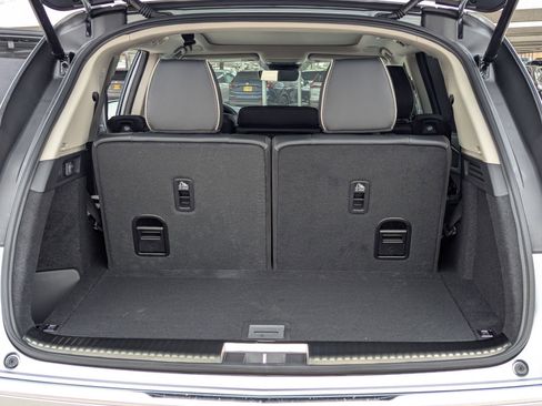 New 2026 Acura MDX SH-AWD w/ Advance Package image 25