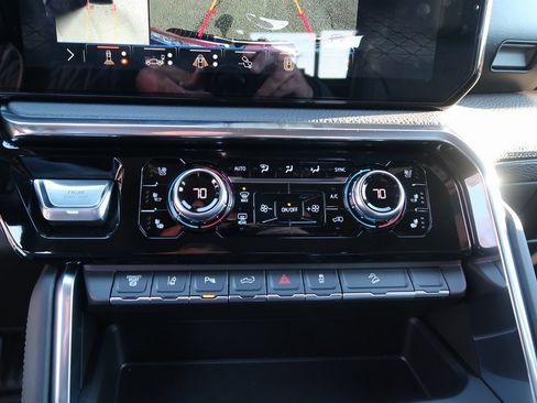 New 2026 GMC Sierra 3500 Denali w/ Denali Reserve Package image 16