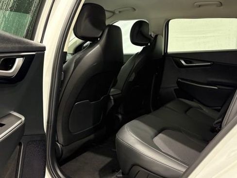 Used 2024 Kia EV6 Light image 15