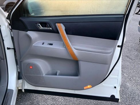 Used 2008 Toyota Highlander Limited image 21