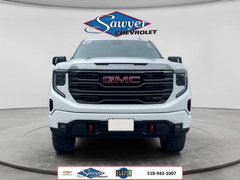 Used 2022 GMC Sierra 1500 AT4 w/ AT4 Preferred Package AWD/4WD image 8