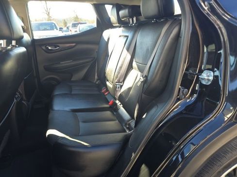 Used 2017 Nissan Rogue Sport SL image 22