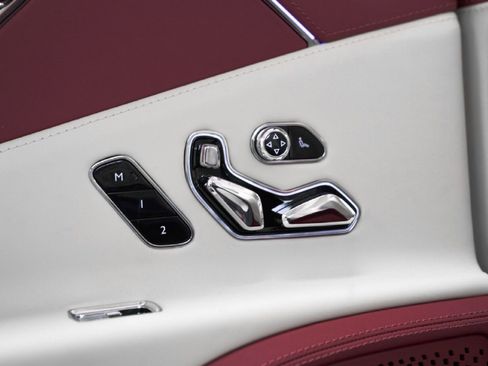Used 2023 Bentley Flying Spur V8 AWD/4WD image 23