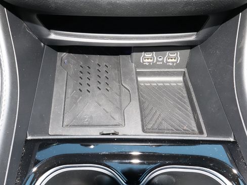 New 2025 Chrysler Pacifica Limited image 23