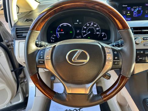 Used 2013 Lexus RX 450h AWD image 18