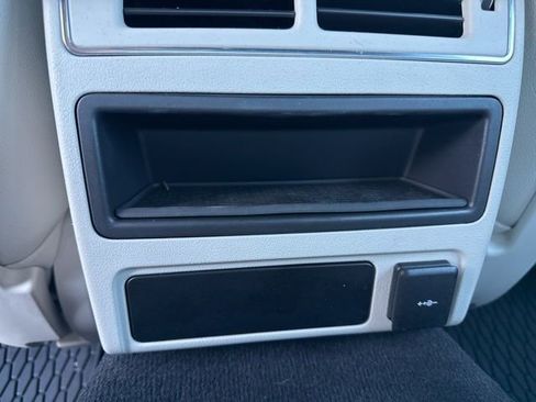 Used 2021 Jaguar XF R-Dynamic SE image 35