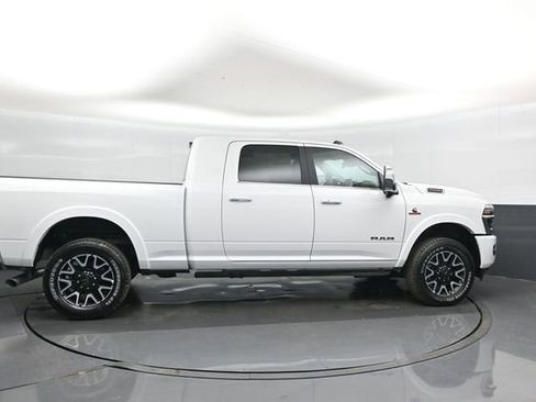 New 2026 RAM 2500 Limited AWD/4WD image 7